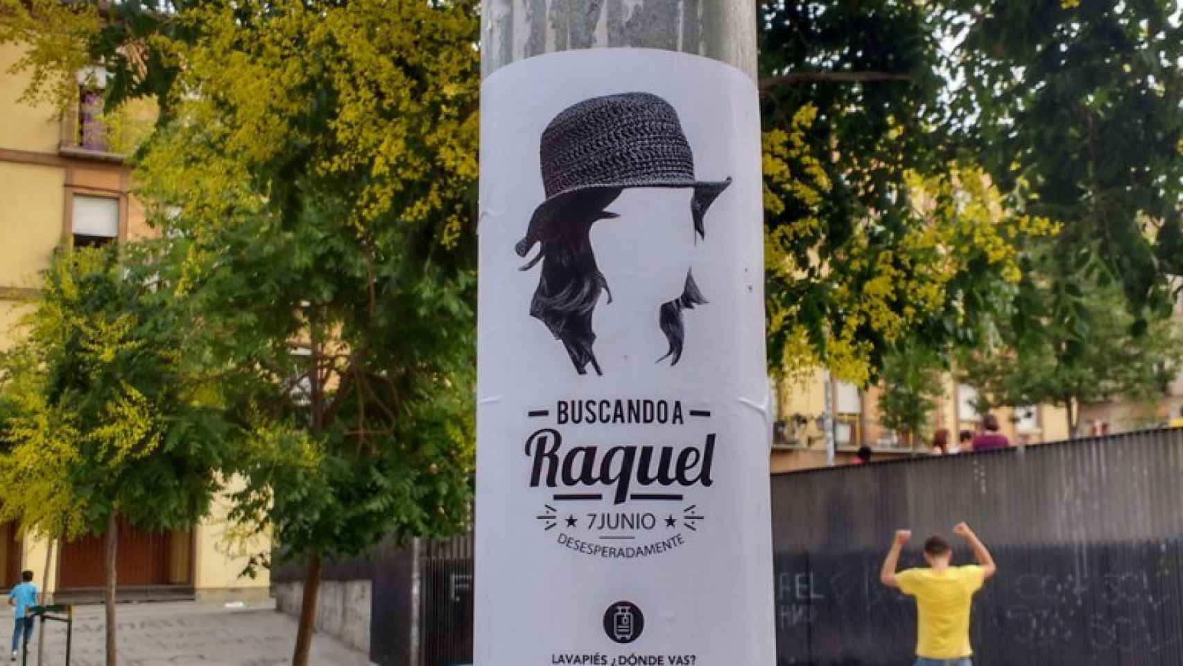 Uno de los carteles de la campaña 'Buscando a Raquel'