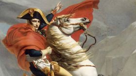 Un cuadro  que representa a Napoleón sobre un caballo.l