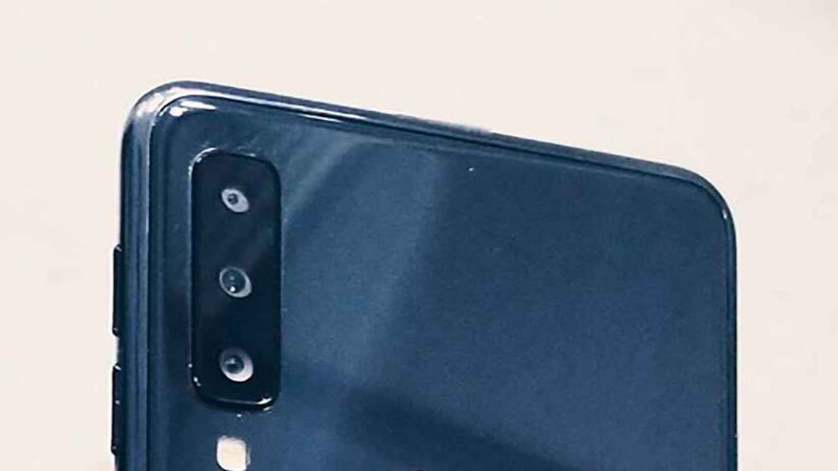 Primer móvil de Samsung con triple cámara: filtrado el Galaxy A7 (2018) (actualizado)