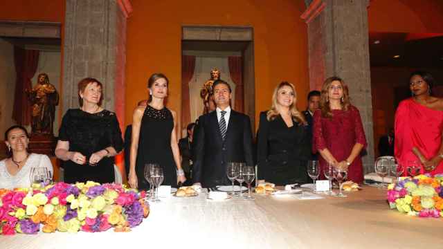 La reina Letizia y otras personalidades en un congreso mundial sobre cáncer en México.