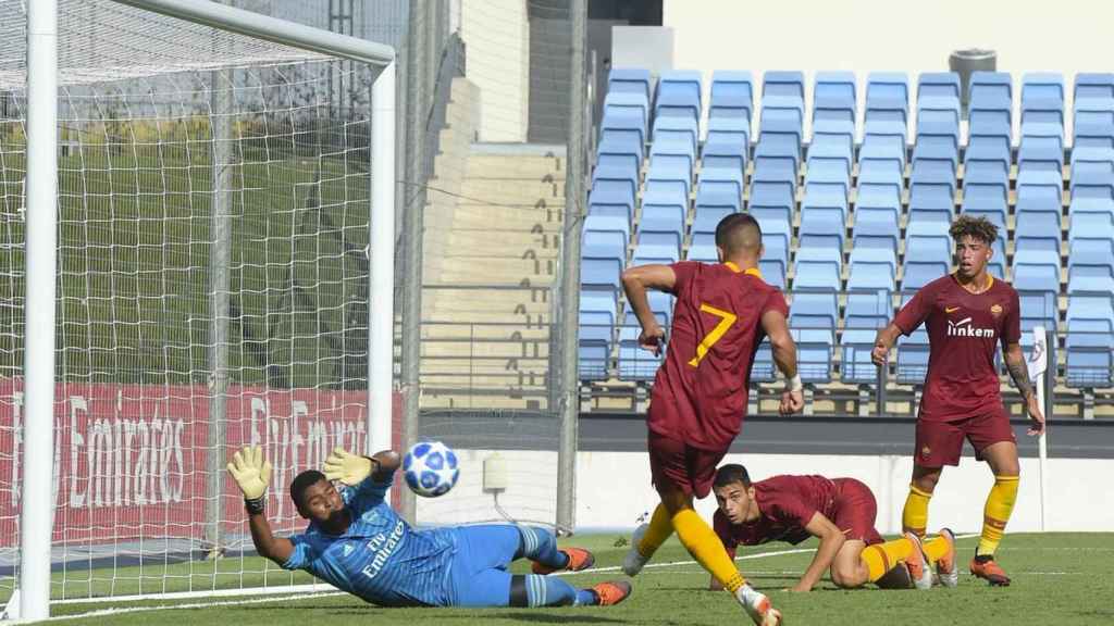 Gol anulado a la Roma. Foto: Twitter (@officalasroma)