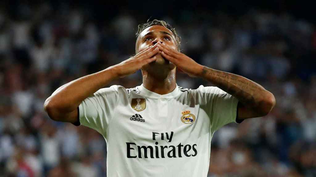 Mariano Díaz celebra su gol en Champions con el Real Madrid frente a la Roma