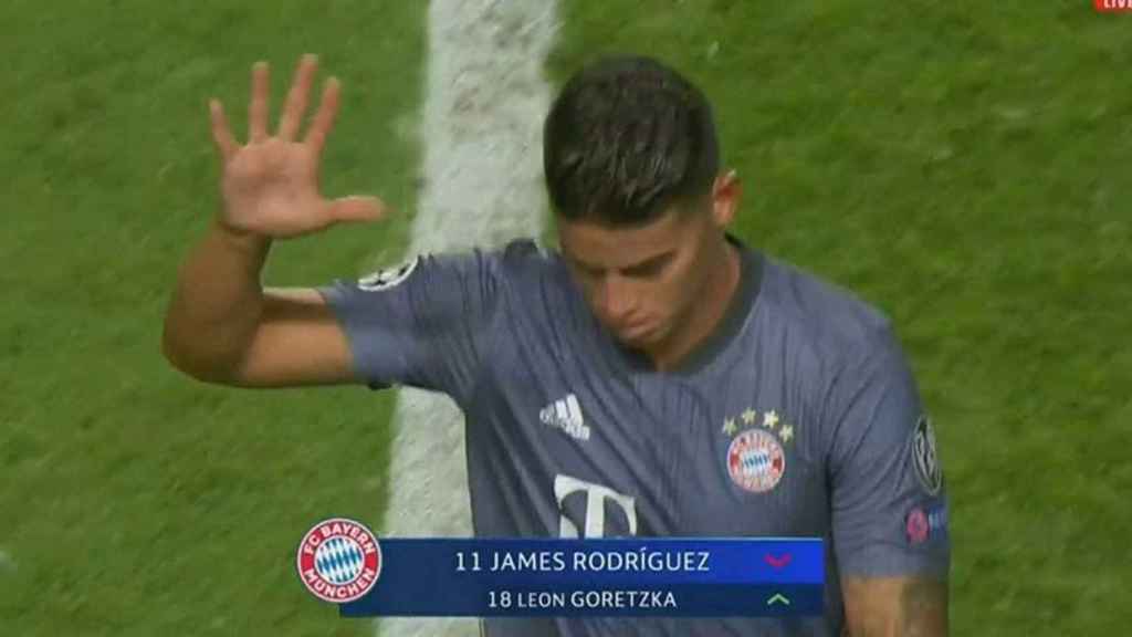 El gesto de James contra la grada del Estadio Da Luz