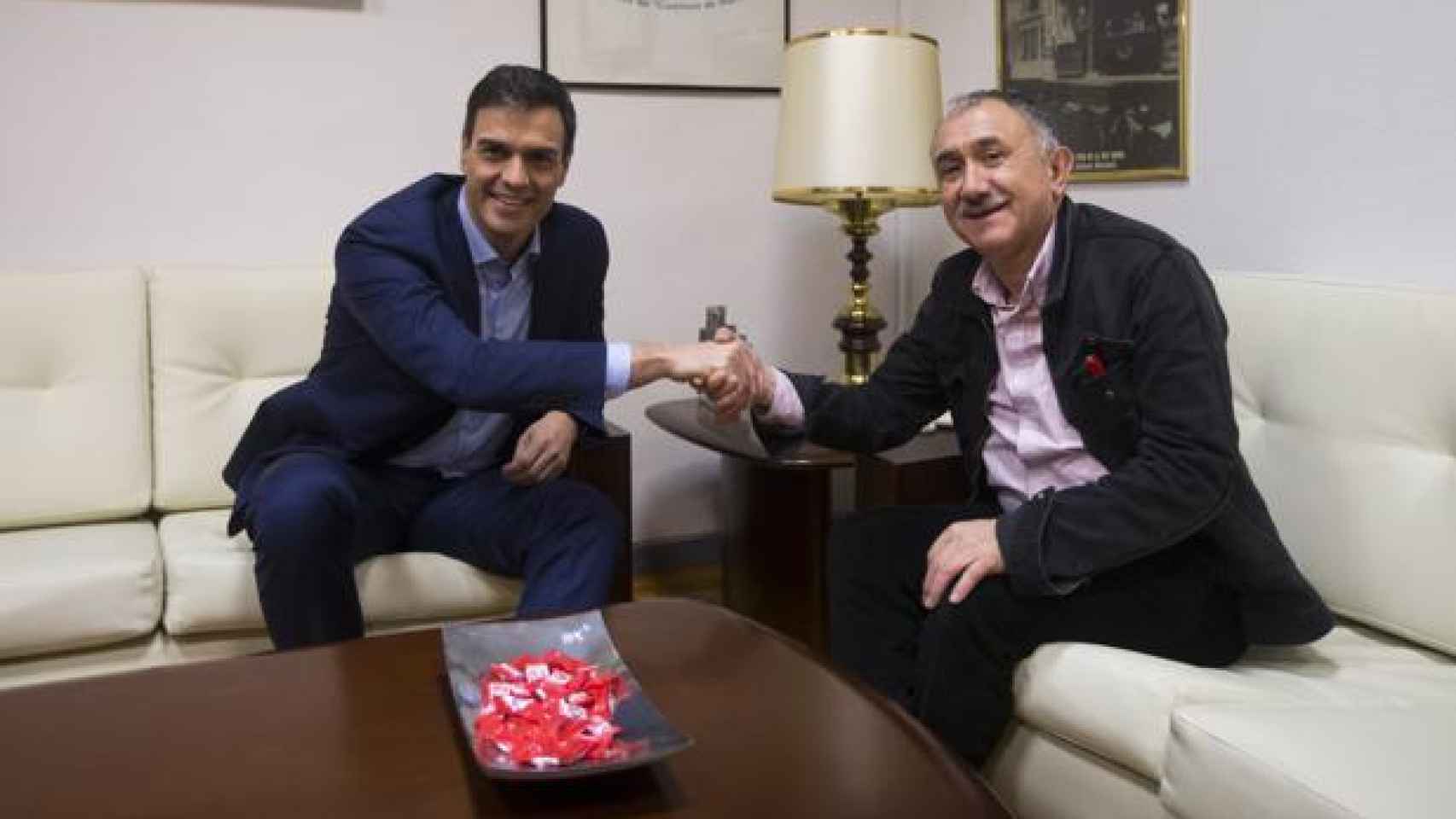 Pedro Sánchez y Pepe Álvarez, lider de UGT, en una imagen de archivo.