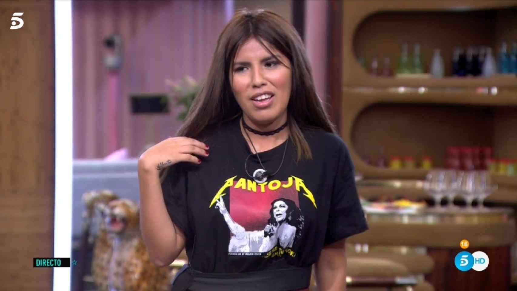 Isa Pantoja con la camiseta en el estreno de 'Gran Hermano VIP'.