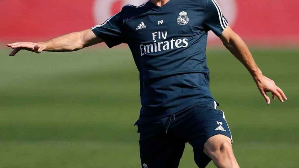 Odriozola se entrena con el Real Madrid. Foto: Twitter (@alvaroodriozola)