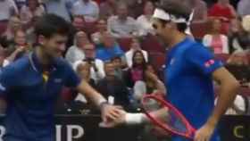 Djokovic y Federer se dan la mano