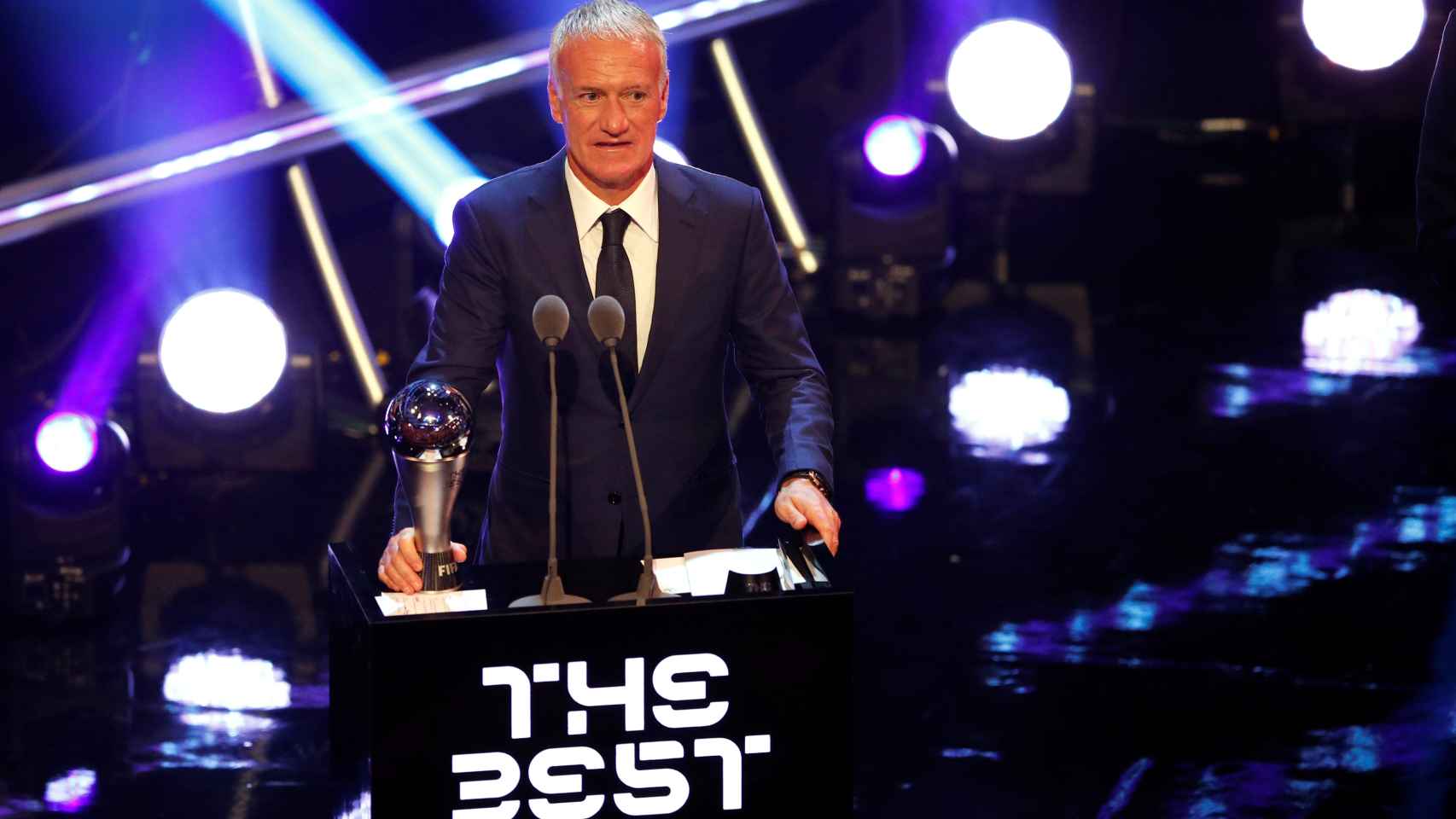 Deschamps elegido mejor entrenador del año en los premios The Best