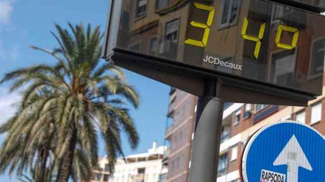 Un termómetro en Valencia a 24 de septiembre.