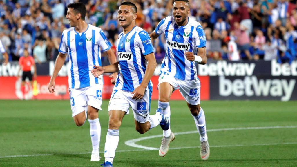 Óscar Rodríguez celebra su gol ante el Barcelona