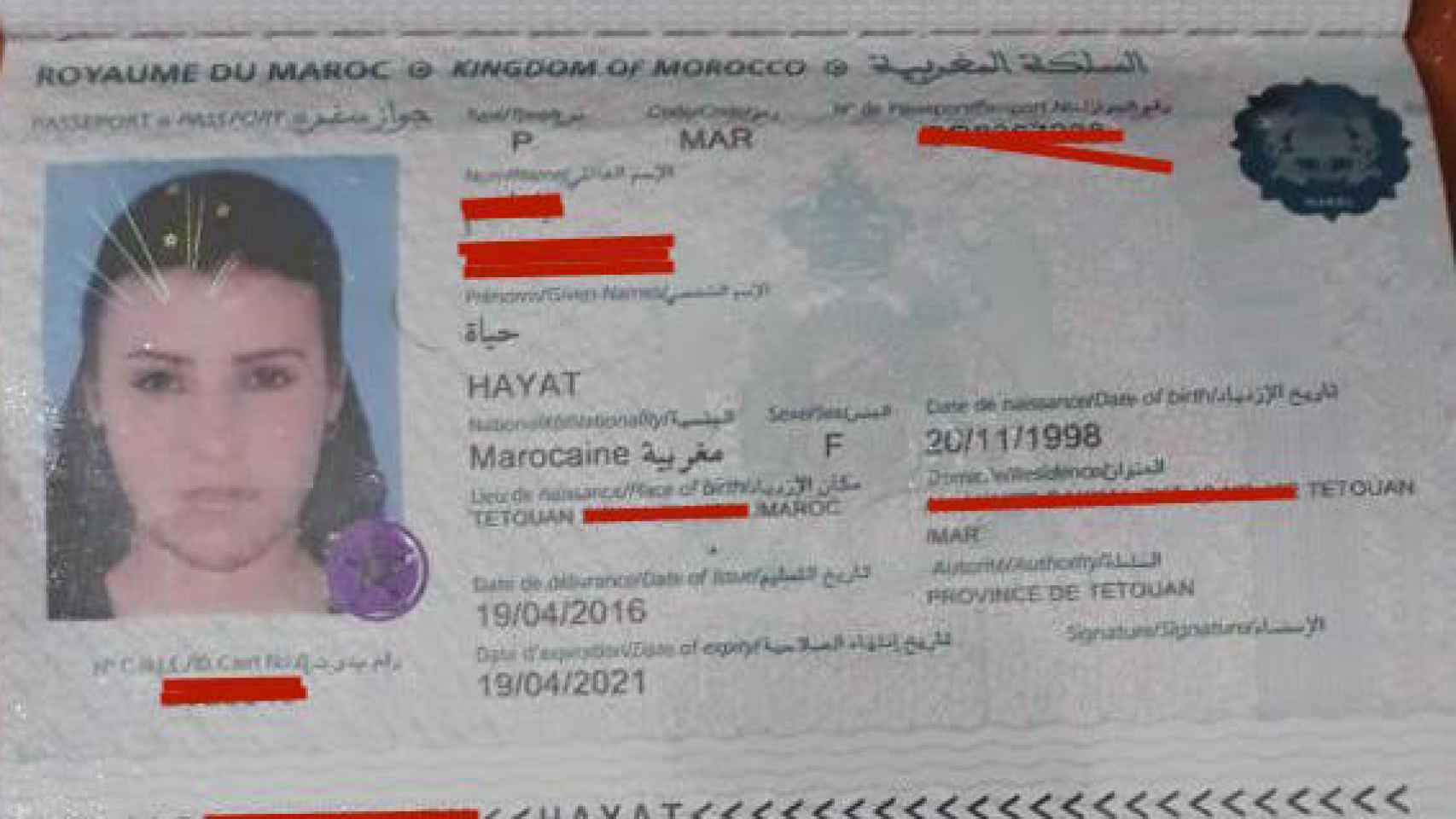 Pasaporte de la joven fallecida a tiros por la Marina marroquí.