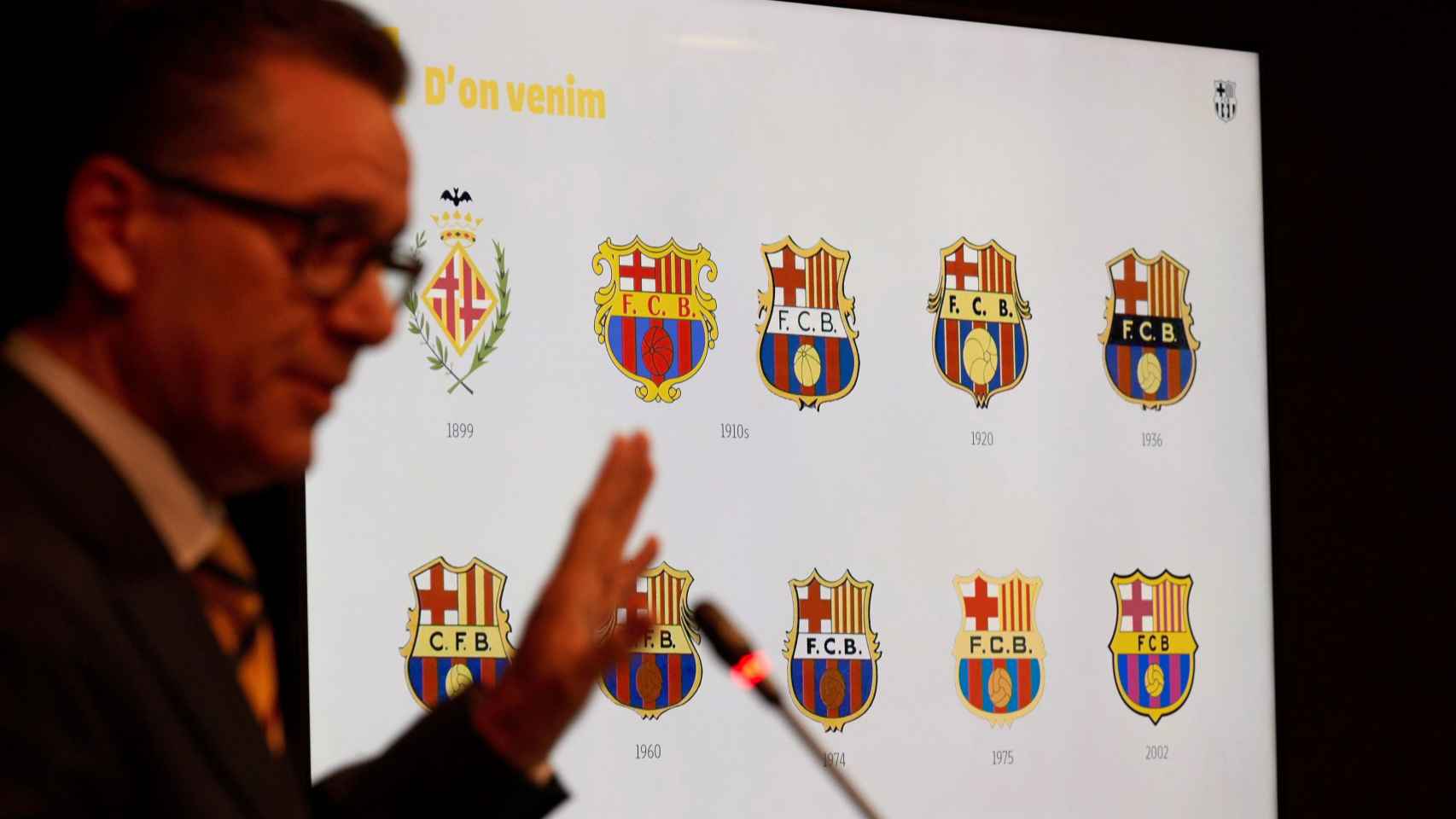 El Barcelona propondrá a sus socios actualizar el diseño del escudo