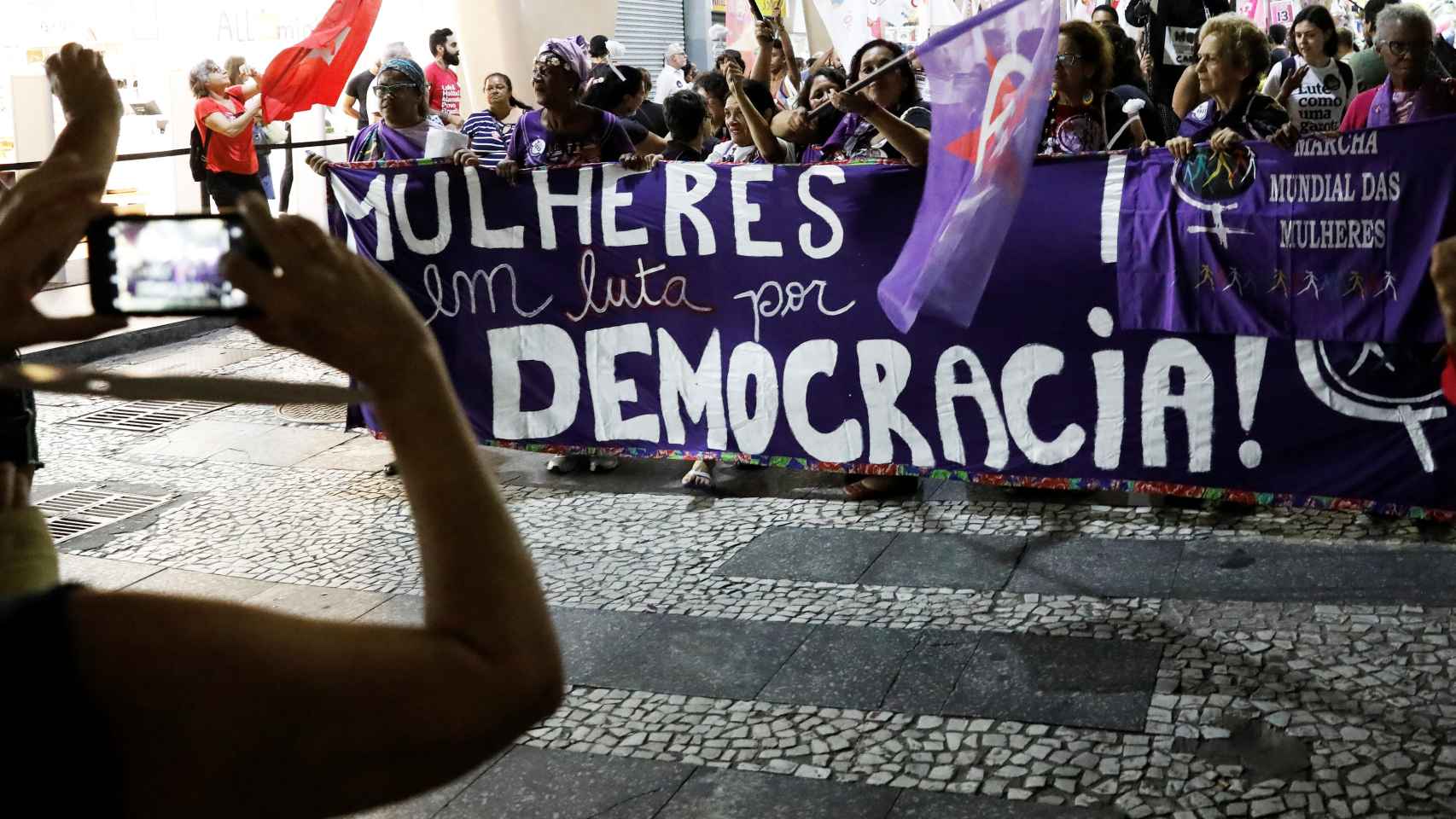 Manifestación de mujeres en contra de Bolsonaro.