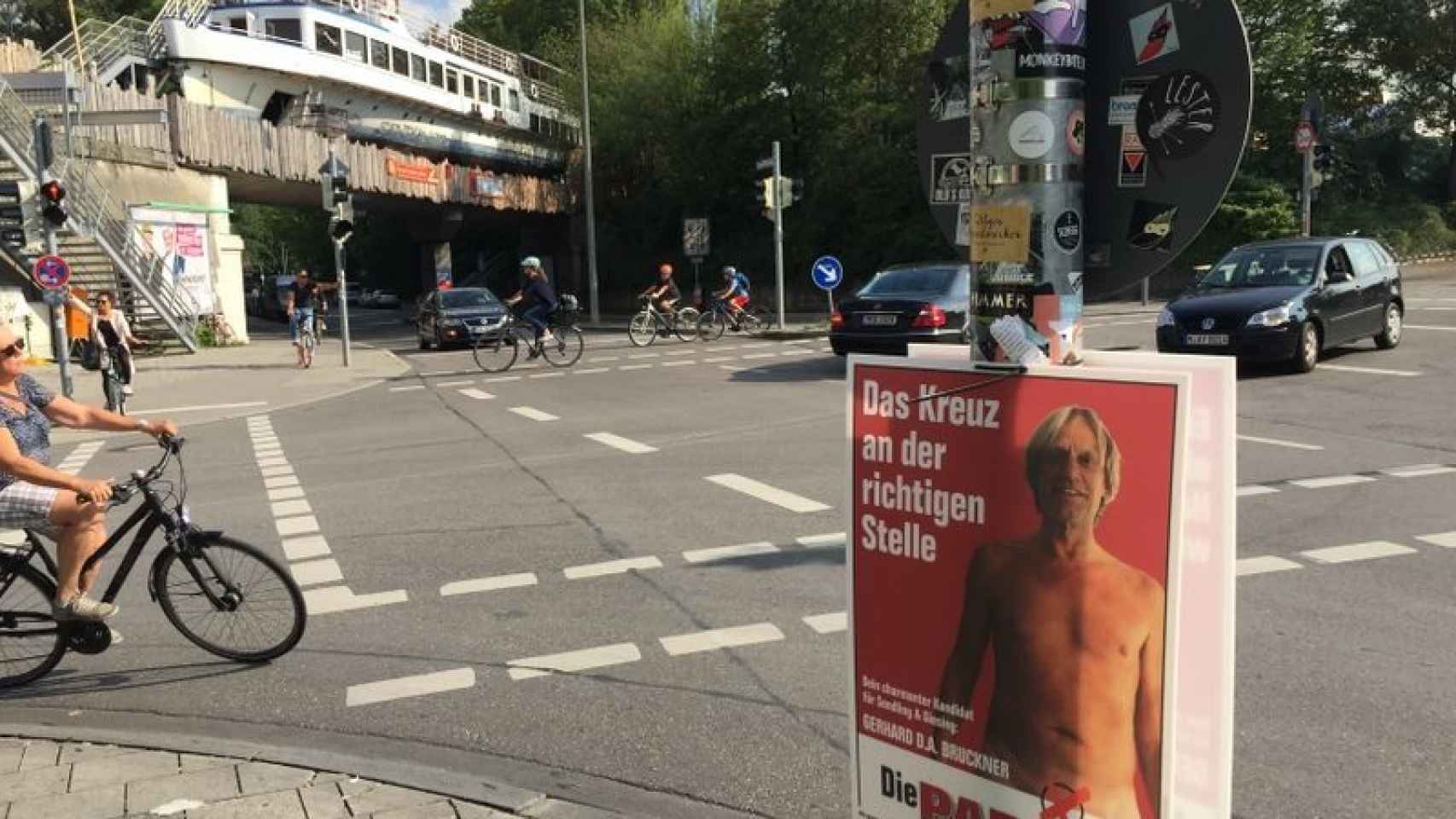 Un cartel de partido Die Partei en las calles de Alemania.