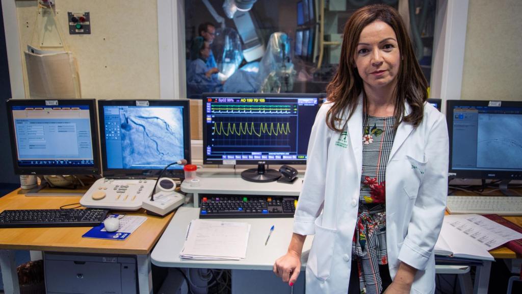 La doctora Mónica Fernández Quero, cardióloga del hospital Virgen del Rocío. Foto Fernando Ruso