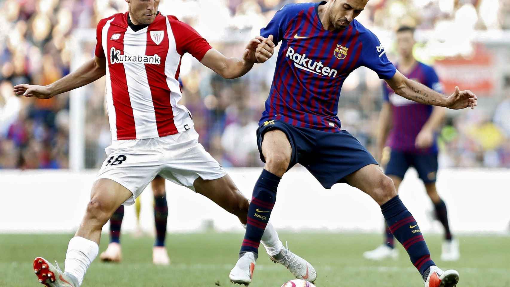 Busquets y De Marcos en el Barcelona - Athletic