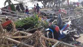 Estragos del tsunami en Indonesia