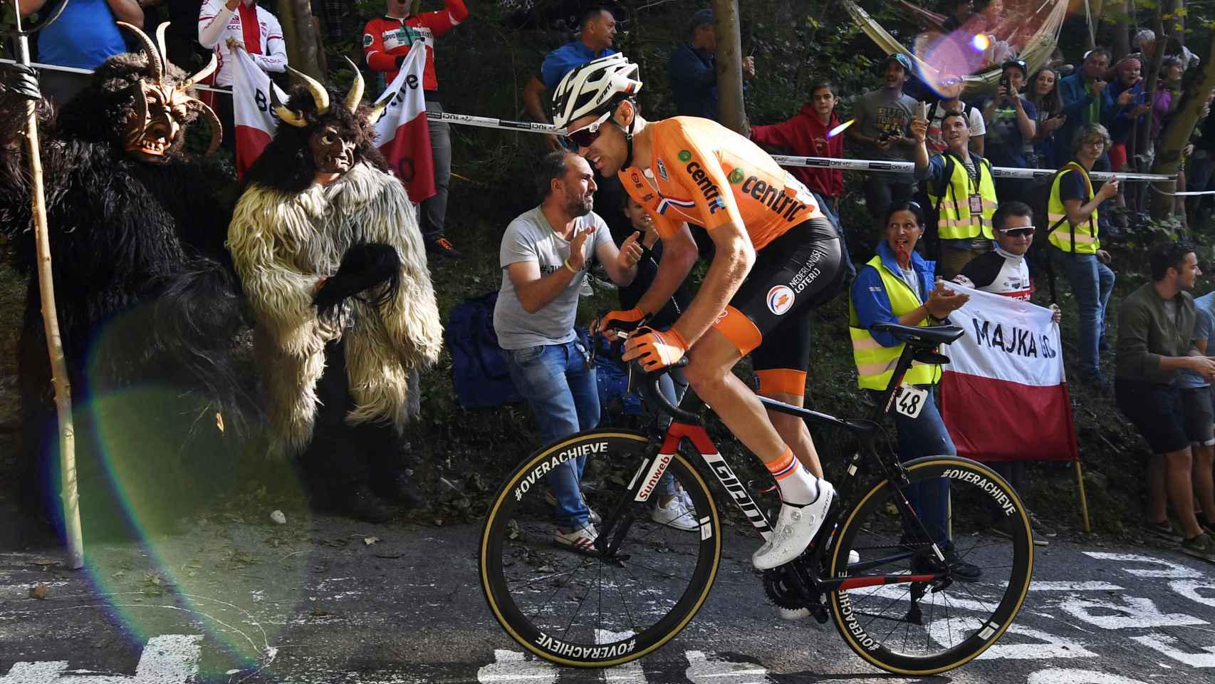 Tom Dumoulin, Holanda, durante el último ascenso del Mundial de ciclismo de Innsbruck