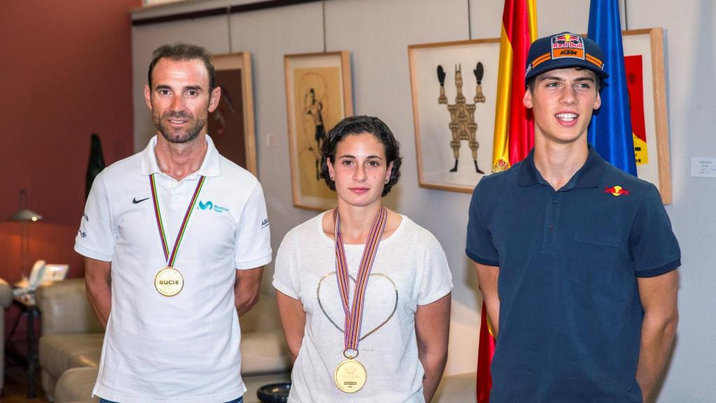 Alejandro Valverde y Ana Carrasco, los murcianos campeones del mundo de ciclismo y motociclismo respectivamente.