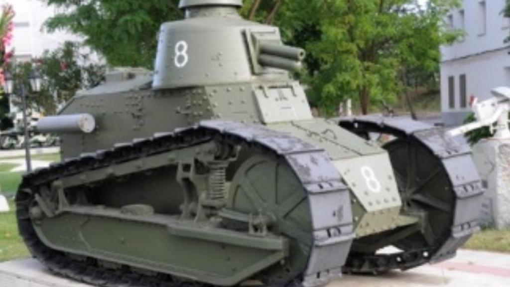 El FT-17 ya restaurado, blindado histórico del ejército español.