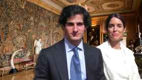 Fernando y Sofía en un montaje de JALEOS en una de las estancias del Palacio de Liria.