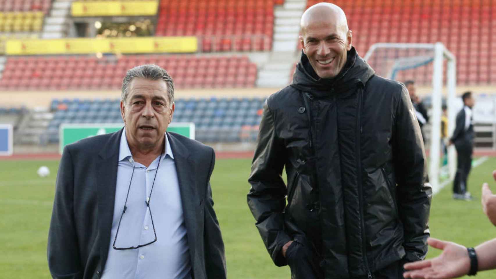 Migliaccio, agente de Zidane, junto al entrenador francés