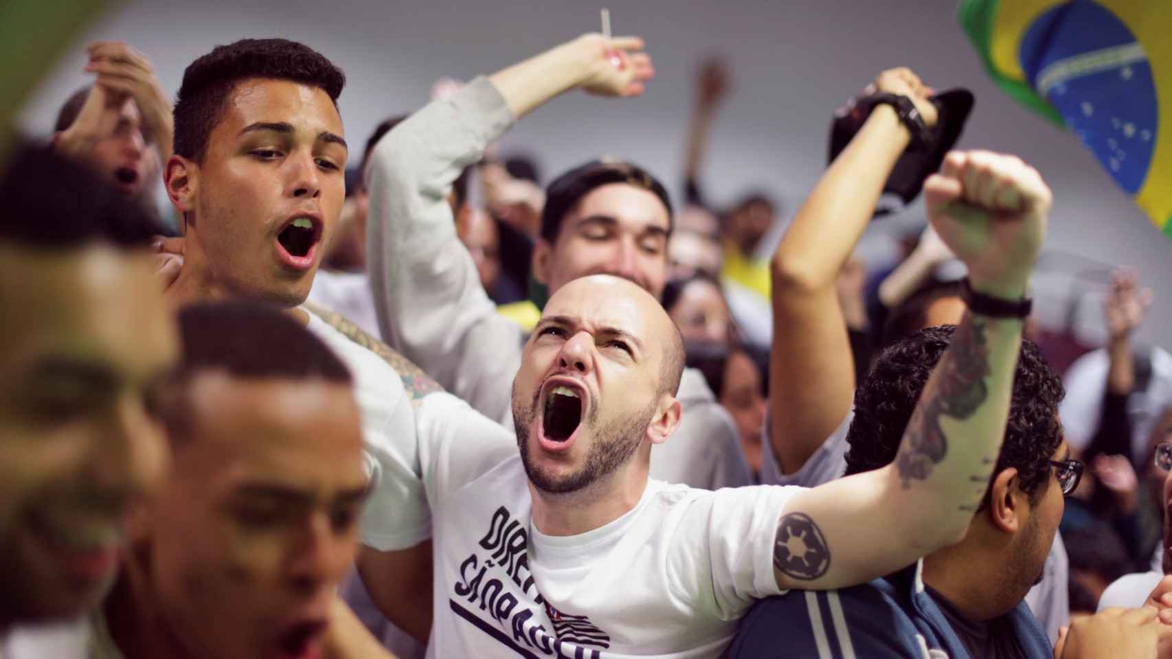 Partidarios de Bolsonaro celebran su victoria