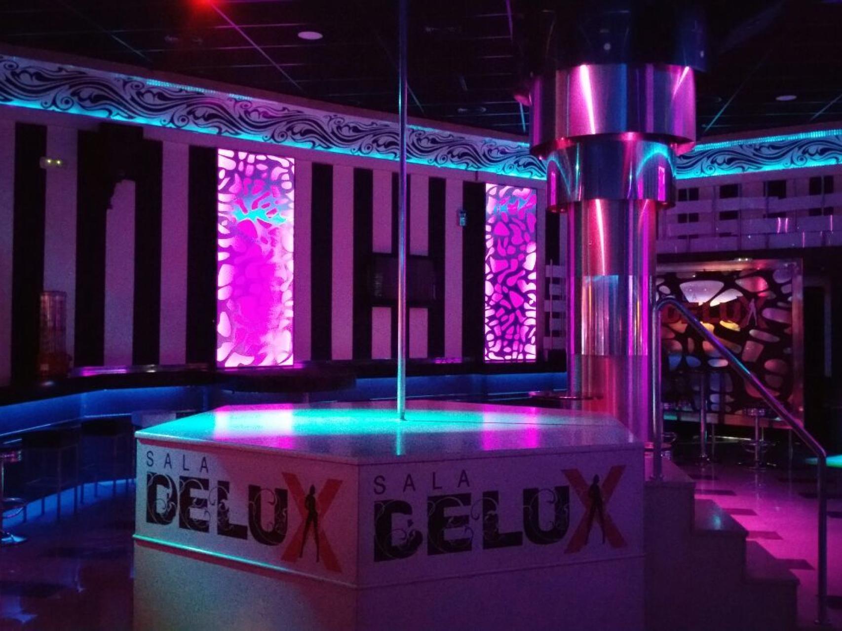 Sala de striptease del club de alterne Sala Delux, en Córdoba capital.