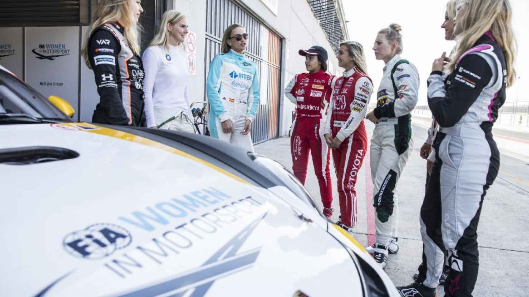 Algunas de las pilotos miembros de la FIA Women in Motorsport Commission