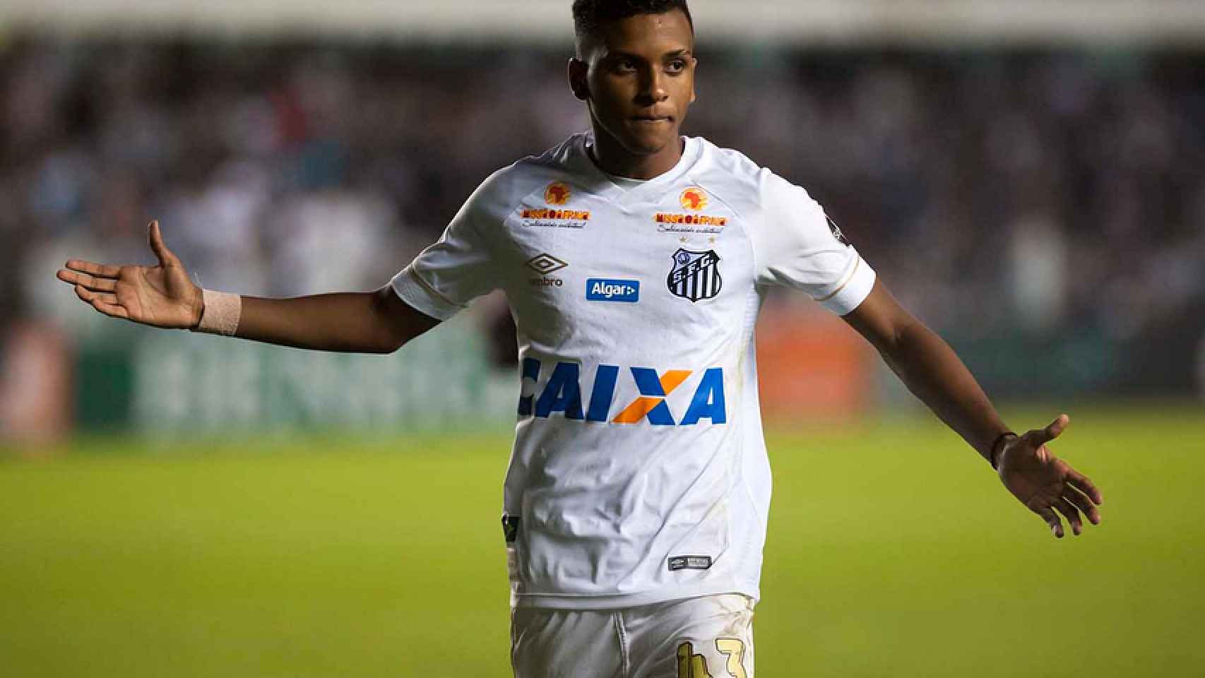 Rodrygo celebra un gol con el Santos. Foto: Instagram (@rodrygogoes)