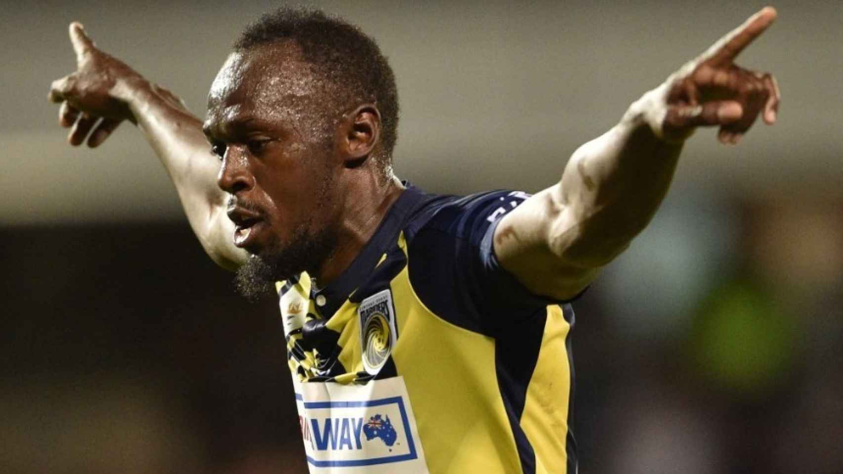Bolt comienza a lo grande en la Liga australiana.