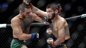 McGregor y Khabib, en el combate de la UFC 229