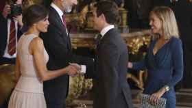 El presidente del PP, Pablo Casado, con su esposa Isabel Torres y los Reyes durante la Recepción del 12 de Octubre.