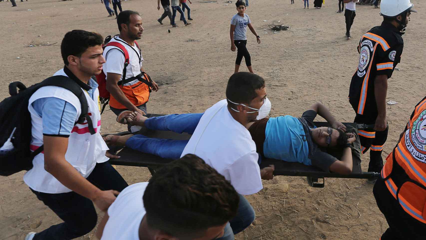 Uno de los palestinos heridos durante las protestas en Gaza.
