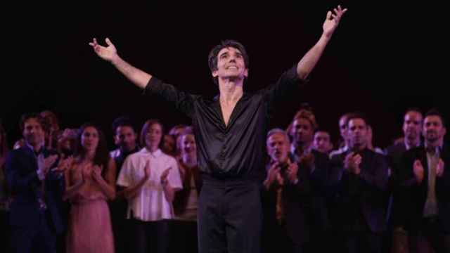 El bailarín Joaquín De Luz tras su actuación este domingo en el Lincoln Center de Nueva York.  EFE.