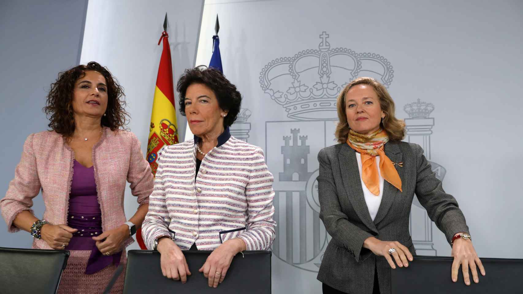 Las ministras Montero, Celaá y Calviño, este lunes en la Moncloa.