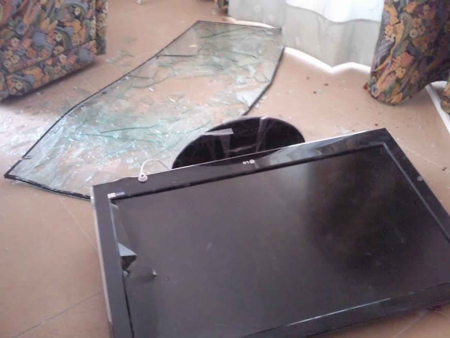 La Policía Científica encontró restos de sangre en el televisor de la casa de Casimiro Villegas, aunque no sirvió para detener al quinto asaltante.