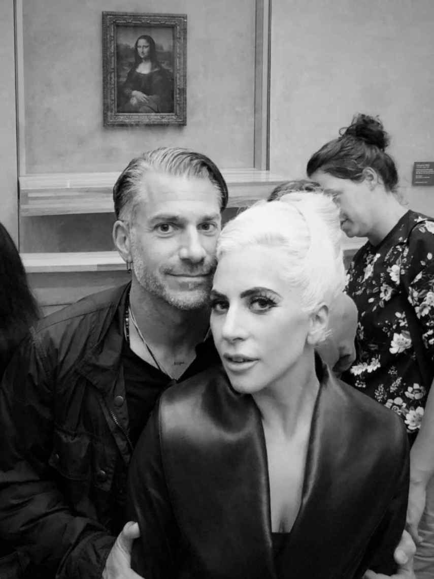 Christian y Lady Gaga, muy acaramelados.