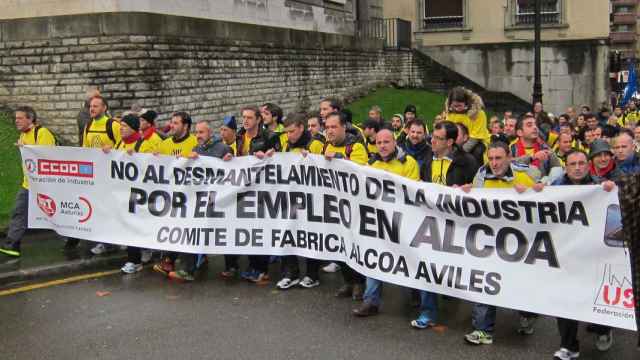 Alcoa cierra sus plantas en Avilés y La Coruña, que emplean a 686 trabajadores