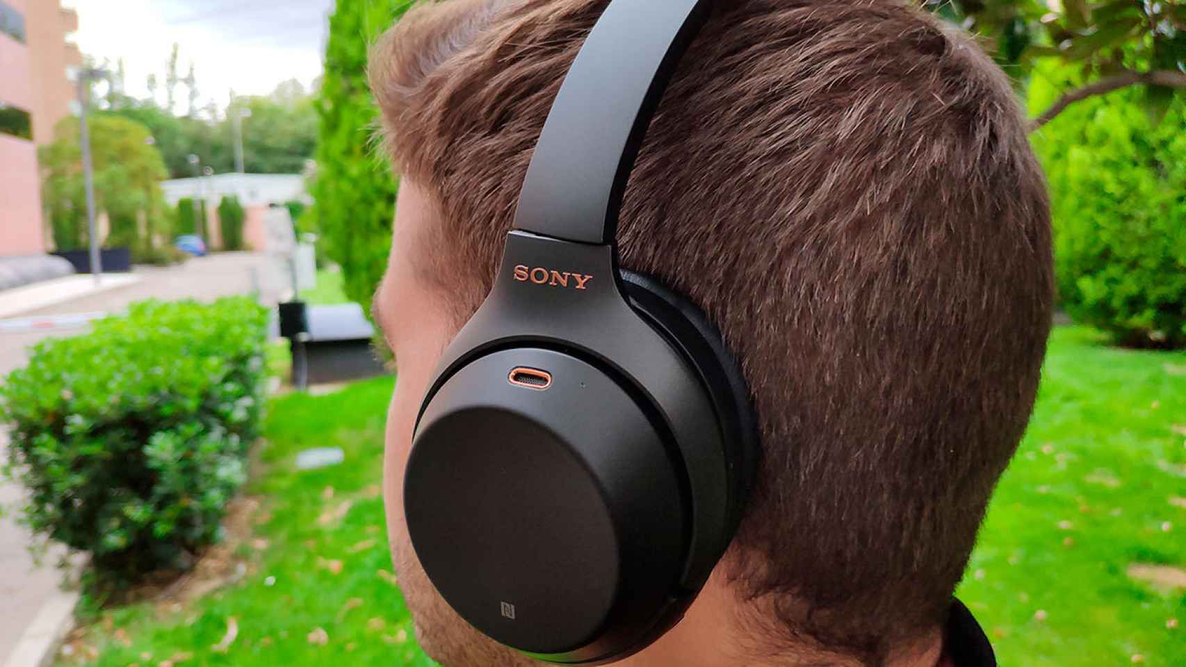 Auriculares Sony WH-1000XM3.