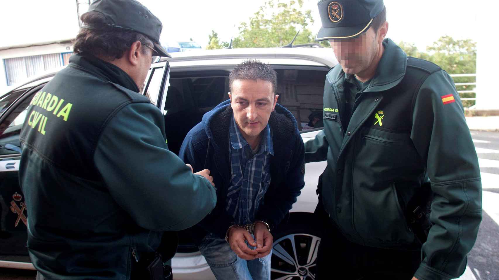 Jorge Fontán a su llegada a la ceremonia desde la cárcel.