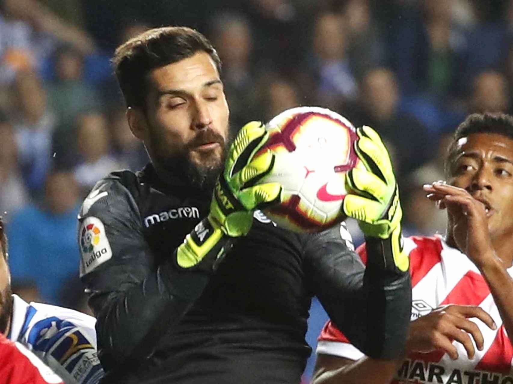 Miguel Ángel Moyá, portero de la Real Sociedad, en el partido contra el Girona