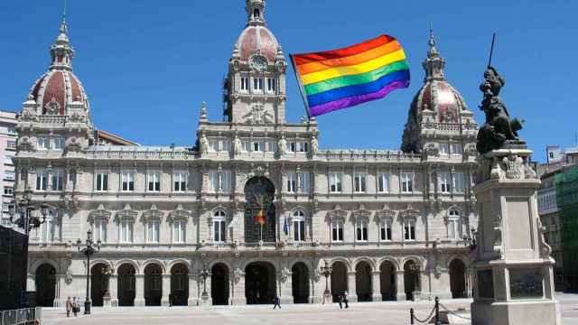 Bandera LGTBI en el Ayuntamiento de A Coruña.