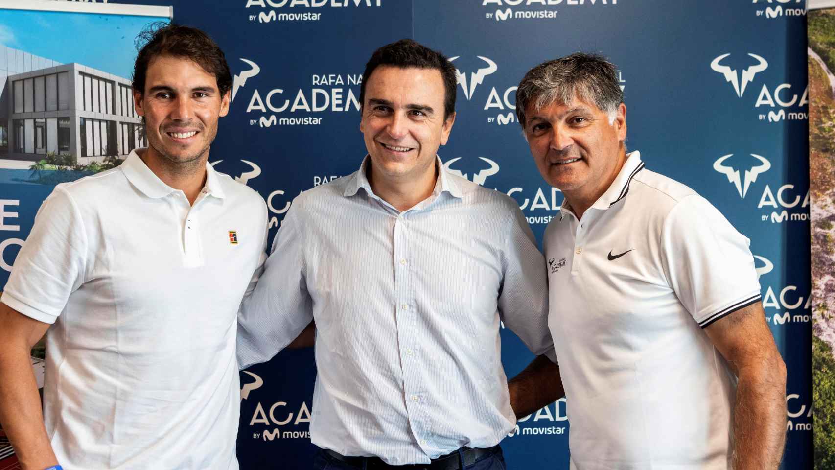 Nadal, junto a Toni Nadal y Abel Matutes en el segundo aniversario de su academia.