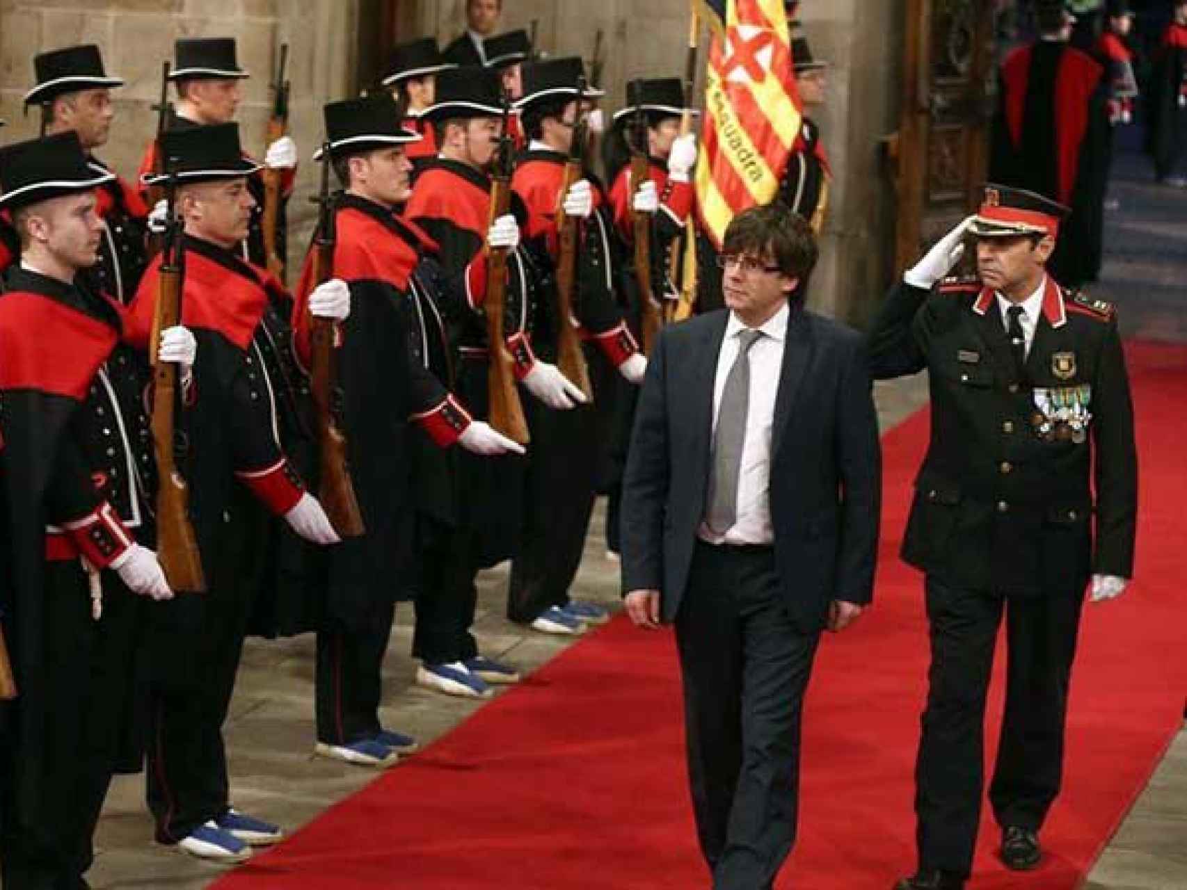 Carles Puigdemont, en su toma de posesión de enero de 2016.