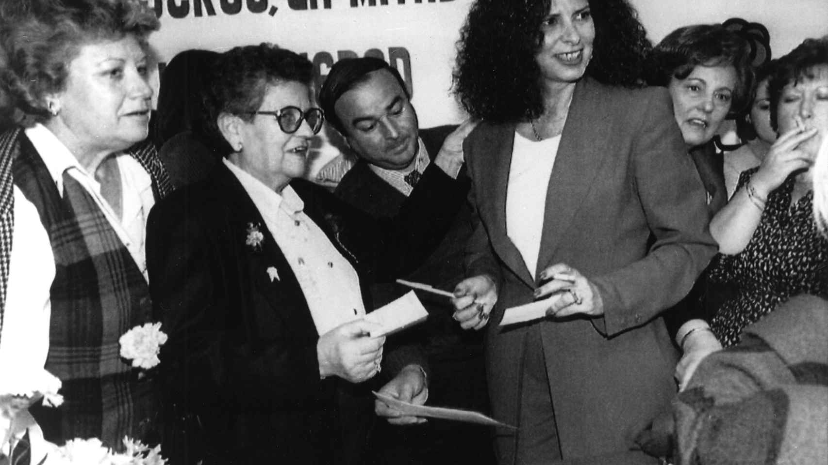 Carmen Alborch, durante los actos conmemorativos del Día Internacional de la Mujer Trabajadora en Valencia. 1994.