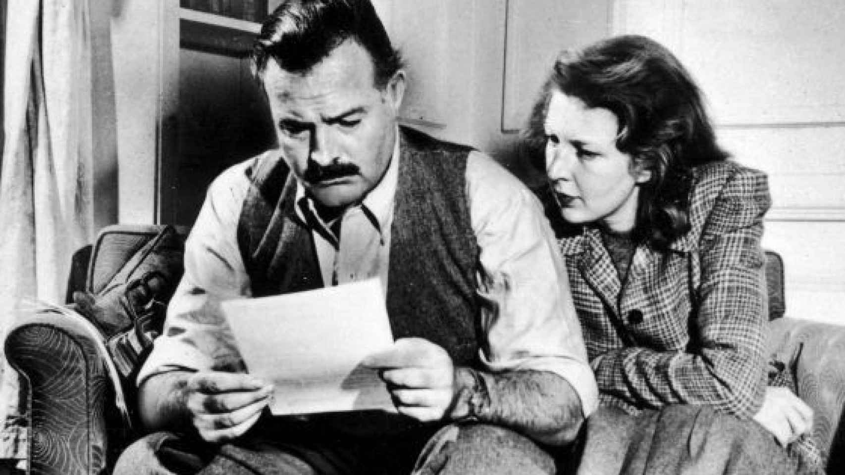 Hemingway y Gellhorn en 1942, dos años después de casarse.