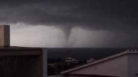 Un tornado deja sin luz a media Menorca