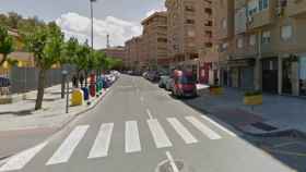 La calle Huerto Manú de Murcia, donde ha fallecido una mujer con su hijo tras lanzarse de un cuarto piso.