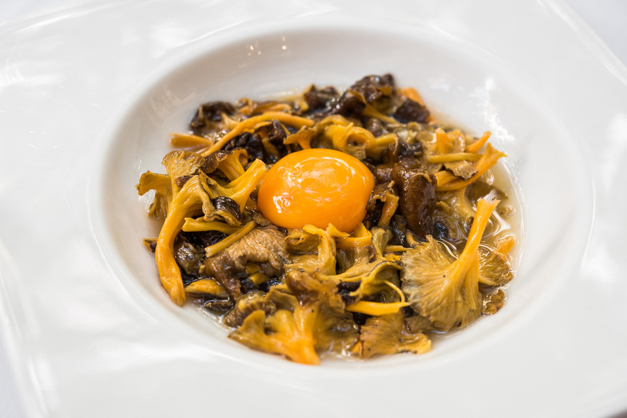 Los mejores restaurantes de setas - Angula de monte salteada, La Cocina de María Luisa